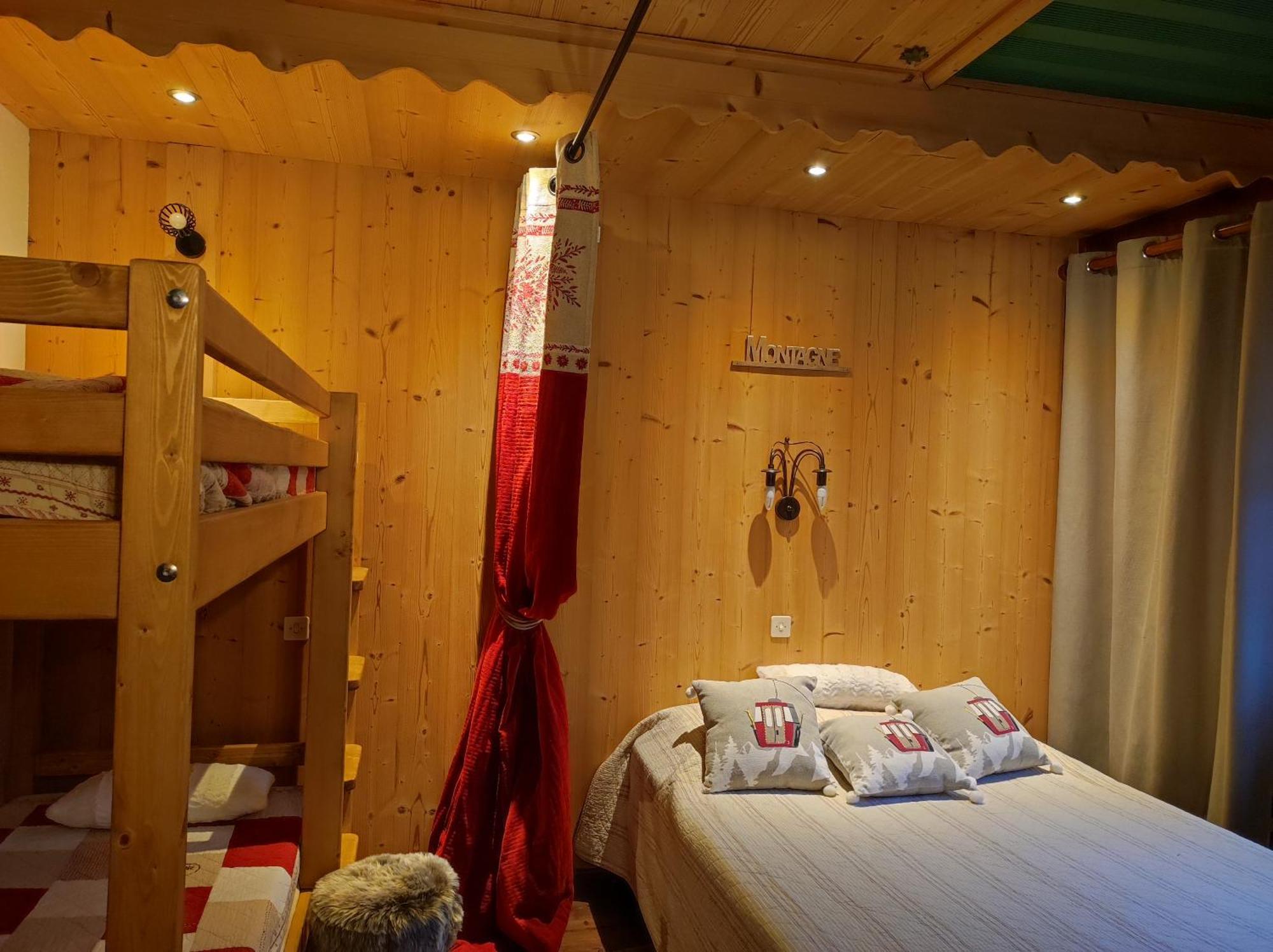 Chalet Mon Idole فلوميه المظهر الخارجي الصورة