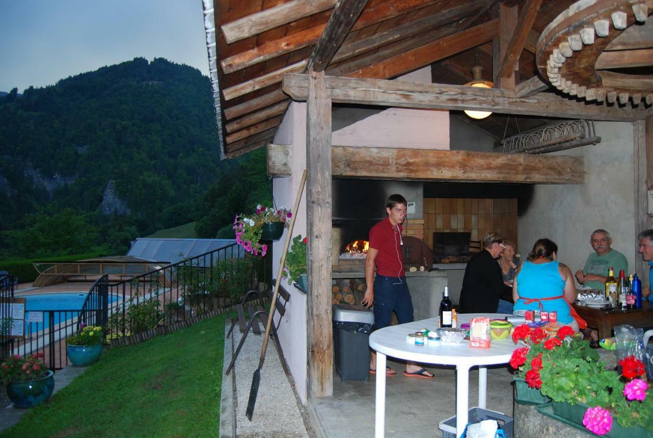 Chalet Mon Idole فلوميه المظهر الخارجي الصورة